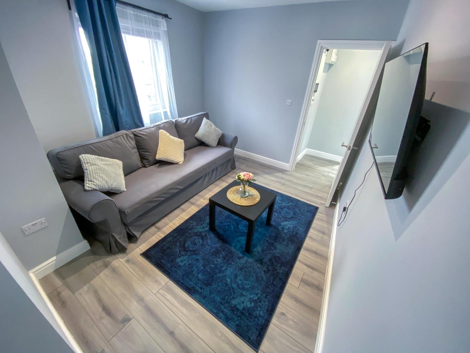 Large 1-Bedroom Flat, 5 Guest, London - F4 外观 照片